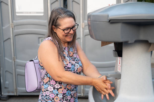 Best Affordable portable toilet rental  in Evans City, PA